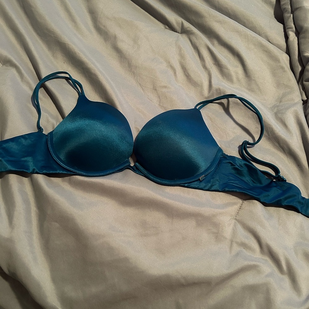 Victoria's Secret Very Sexy Pushup Collection